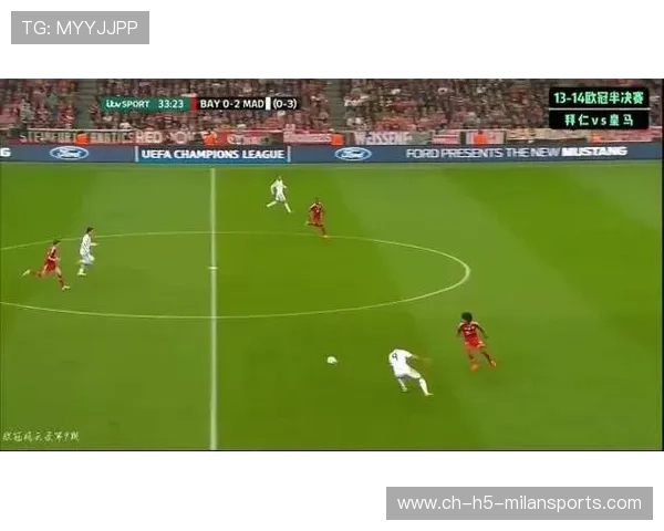 拜仁锁定C罗式头球王，黄金时代的空中霸主再现